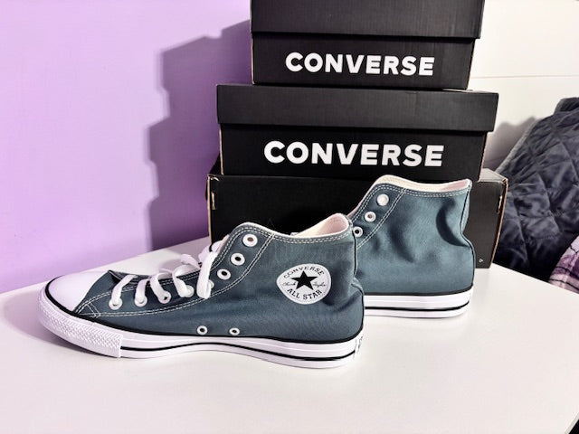 NWB Size 10.5 - Converse Chuck high-tops - True Nature green
